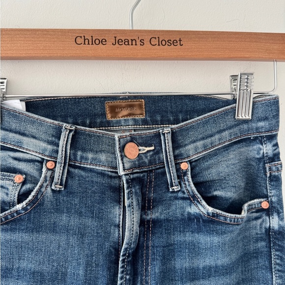 MOTHER Insider Crop Step Chew Jeans in Dancing On Coals 24 - Picture 4 of 7